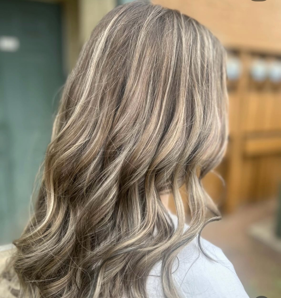HIGHLIGHT/LOWLIGHTS at The Glow up Salon in San Angelo, TX