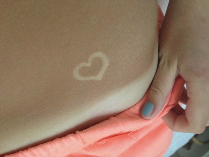Fun Spray Tan Sticker Add On