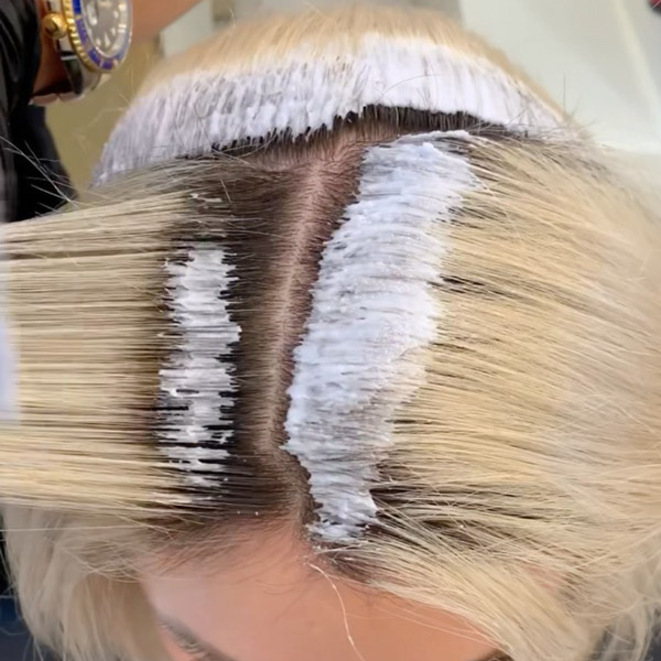 SCALP BLEACH TOUCH-UP