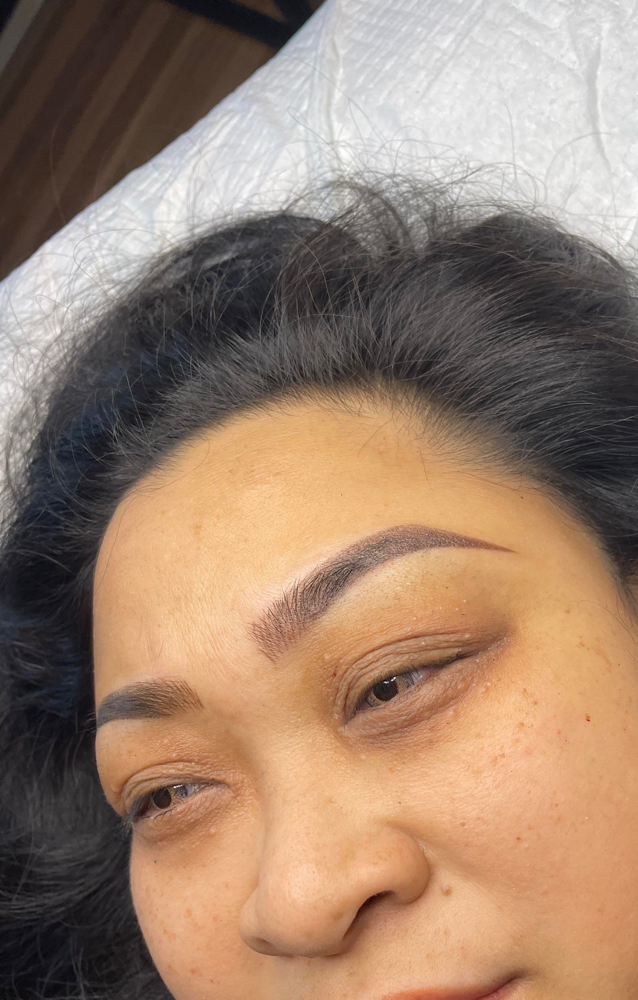Eyebrow Tinting