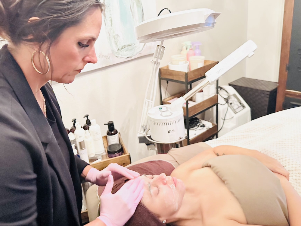 Avila Express Facial
