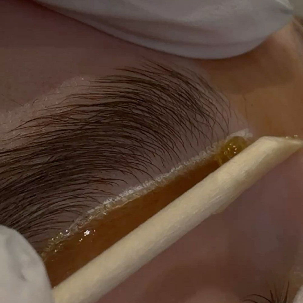 BROW WAX at LUMIÉRE BROW CO in Chandler, AZ