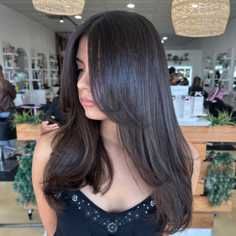 Toner And Blowout at Único Hair Studio in Fullerton, CA