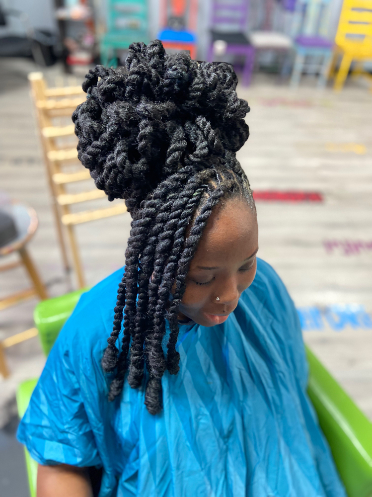 Invisible /knotless Locs Shoulder