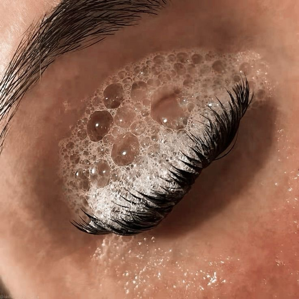 Lash DETOX at Iconique Lash in Orlando, FL