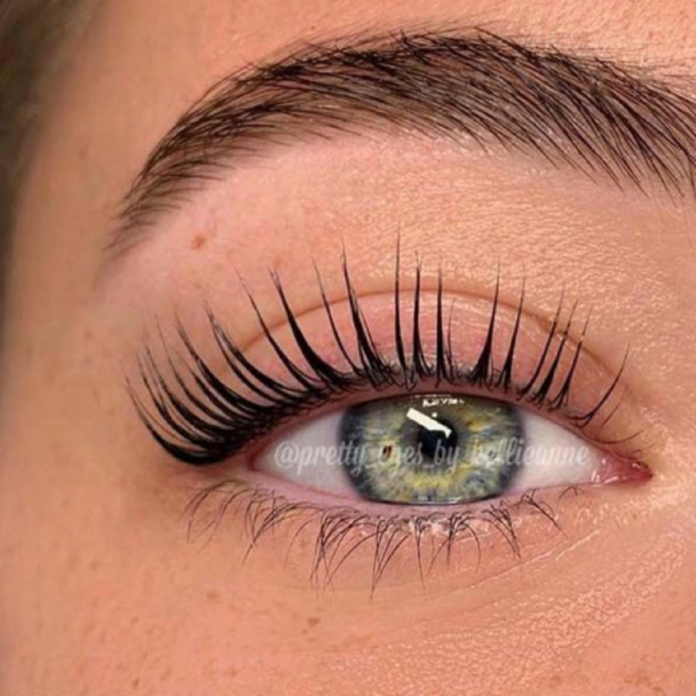 Lash Services at CPORT HAIR LLC in Youngstown, OH