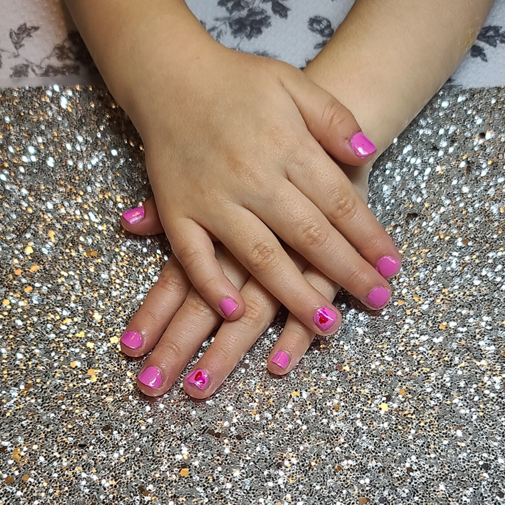 10 & Under Manicure