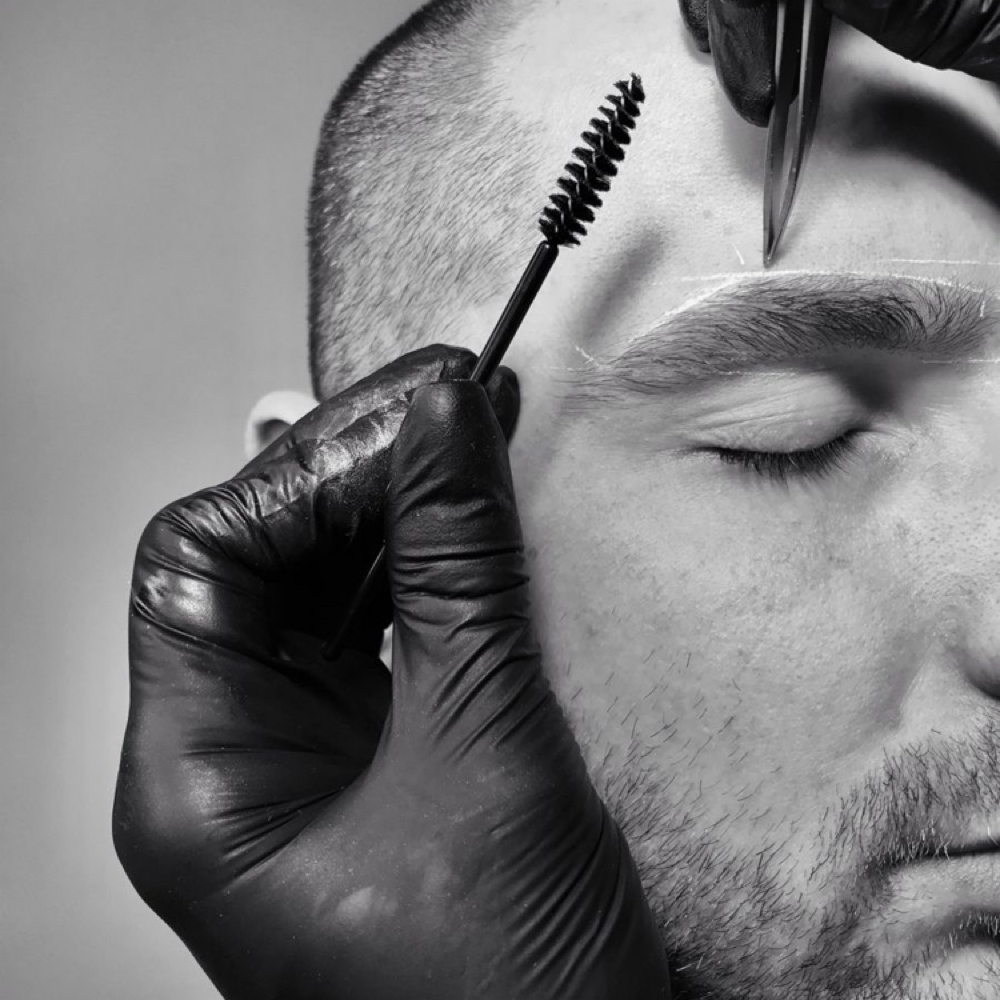 Men’s Brow Shape & Wax