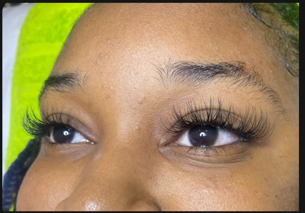 Natrual Lash Extentions