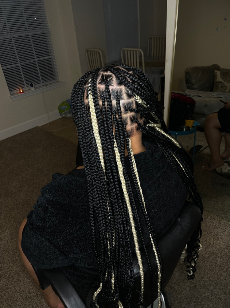 Smedium Knotless