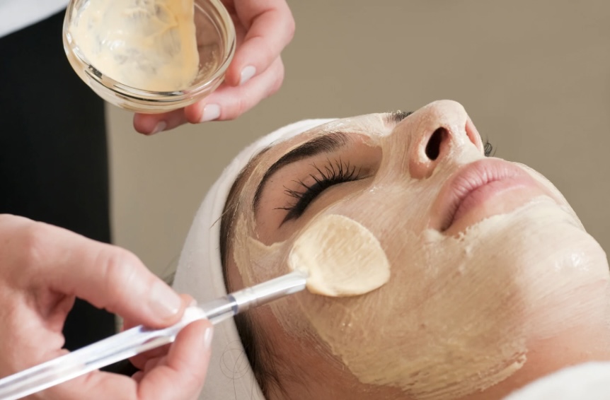 The Firm & Glow Facial