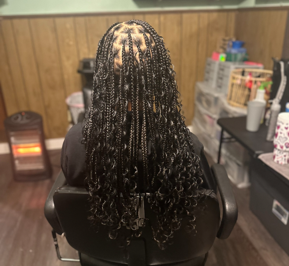 Medium Boho Knotless Braids