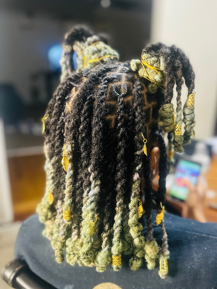 Women retwist And style