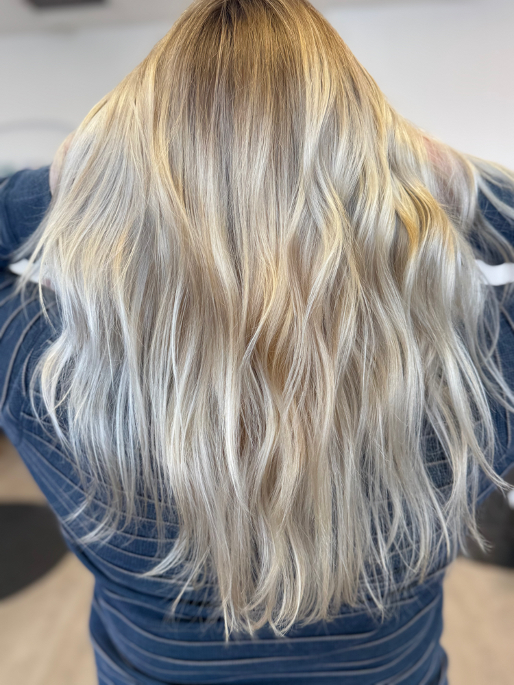 Global Bleach at Hairbymekenziee in Boise, ID