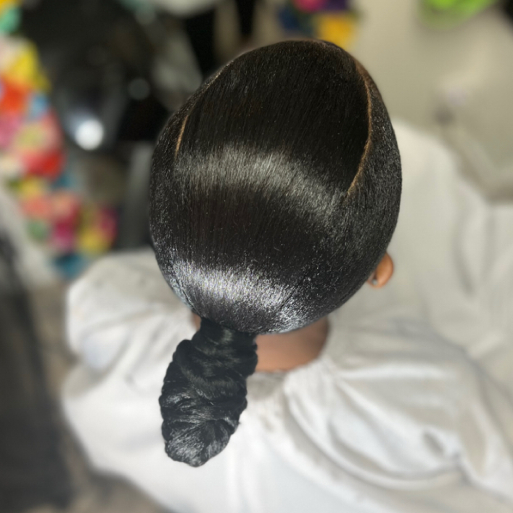 Low Knot Bun(Hair Incld) at Giftedbeauty360 in Jacksonville, FL