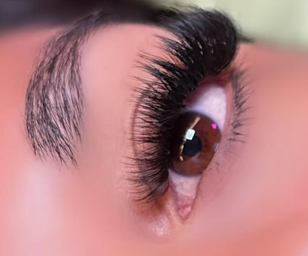 Full Set Volume Lashes