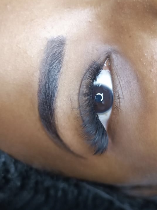 Customized Lash Extensions Fill