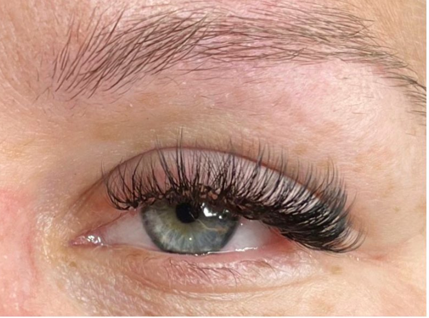 Full Set Hybrids Lashes Extensions