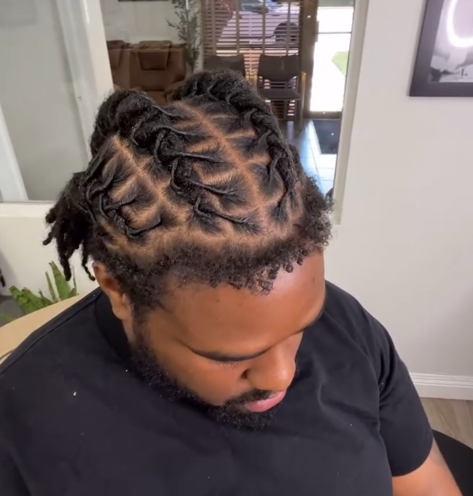 In Person Class - How To Retwist at Cyn Blends Barbering + Loc Studio in Long Beach, CA