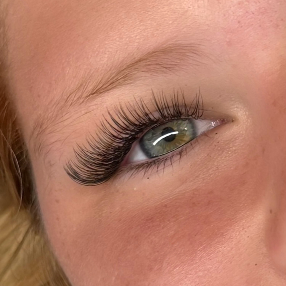 Classic, Wet/Angel Fill at Wink At Riah in Abilene, TX