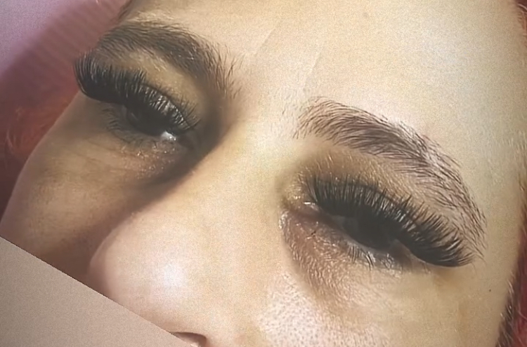 Lash Clusters