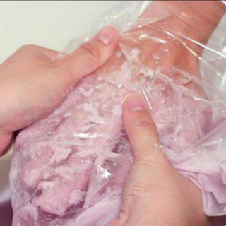 Divine Glow Manicure