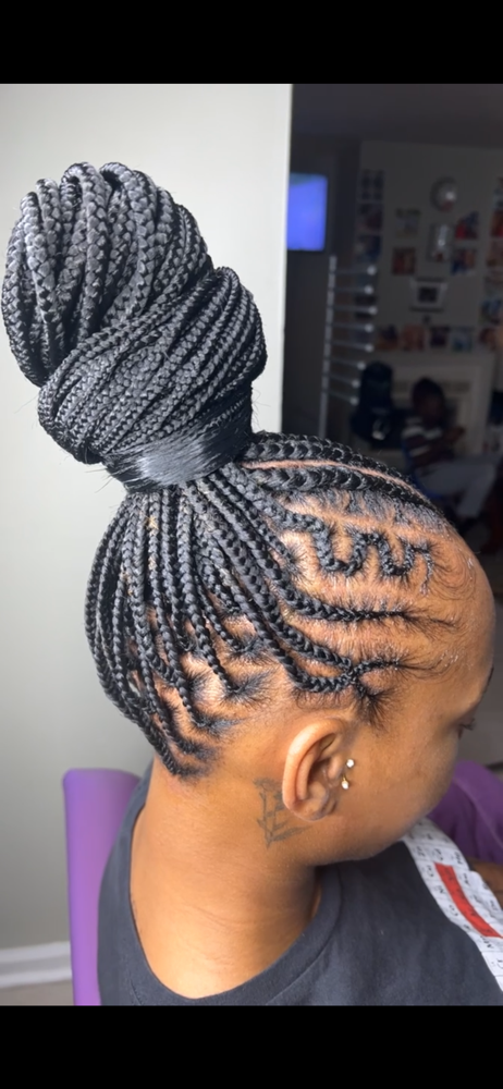 LsBellaHair Medium F/Knotless
