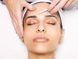 Dermaplaning Facial