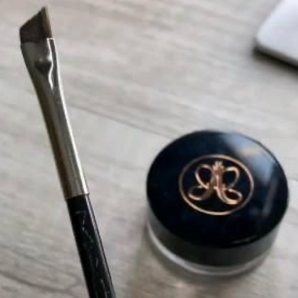 Brow Sculpt at Waxed By Keedy in Gonzales, LA