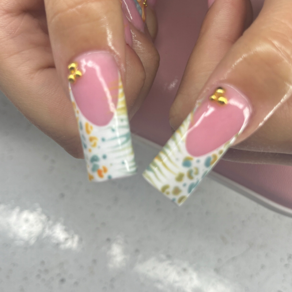 $60 FREE STYLE at Polishedbynessa in Port Richey, FL