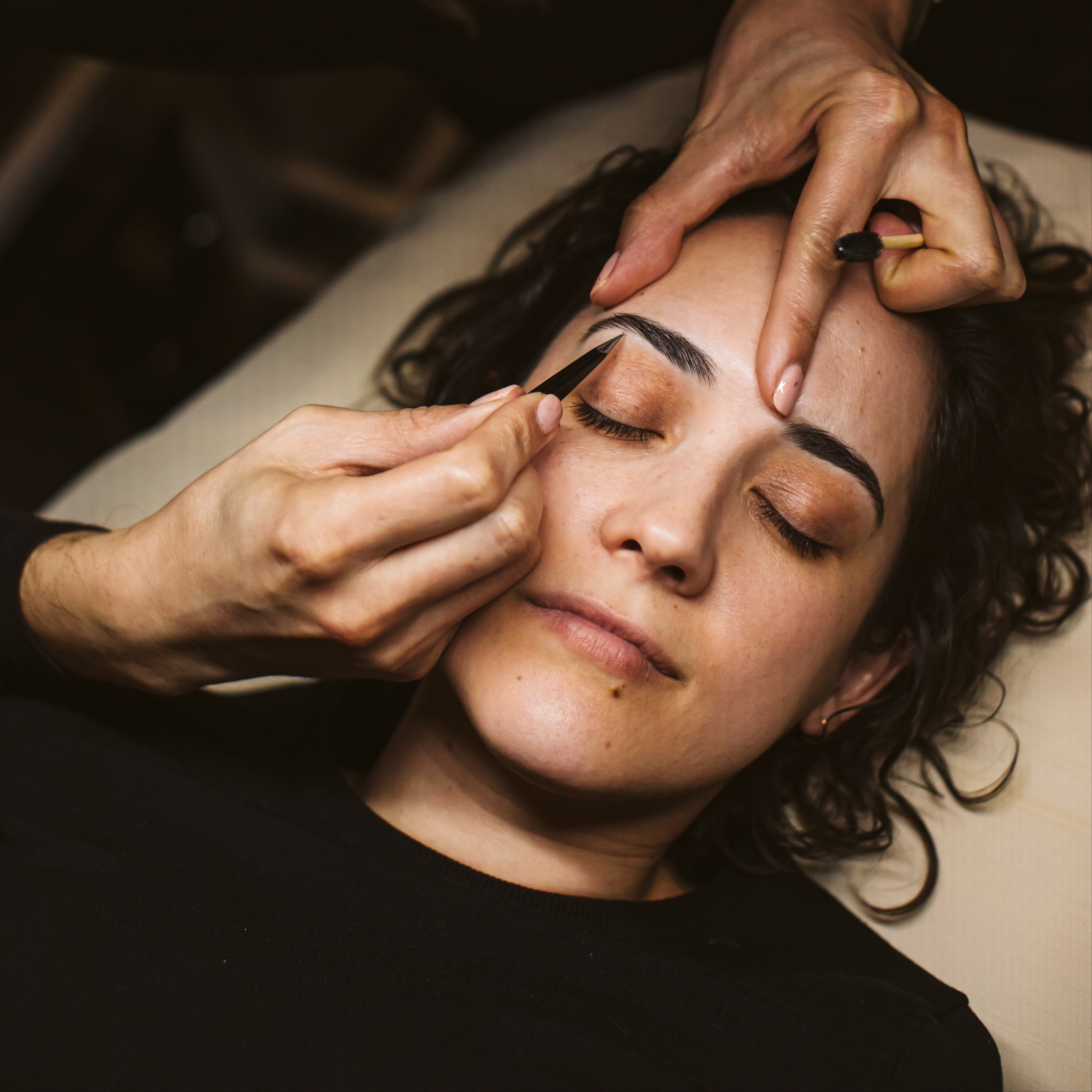 Brow Wax + Shaping (Return Client)