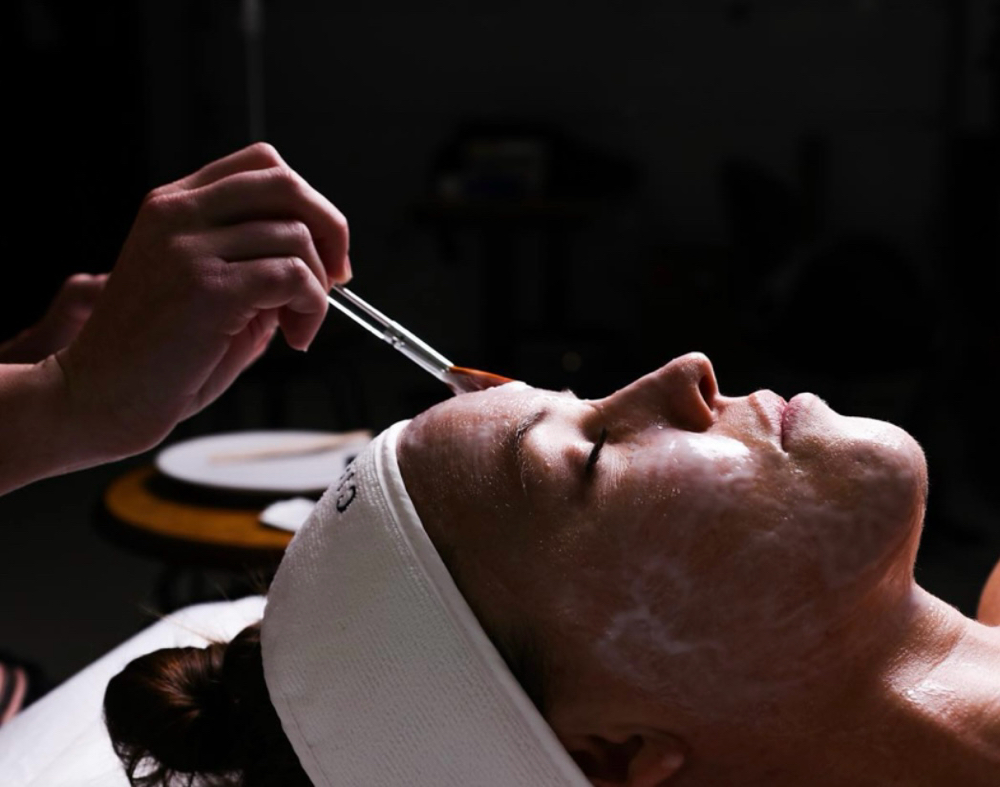 INNER GLOW SIGNATURE FACIAL
