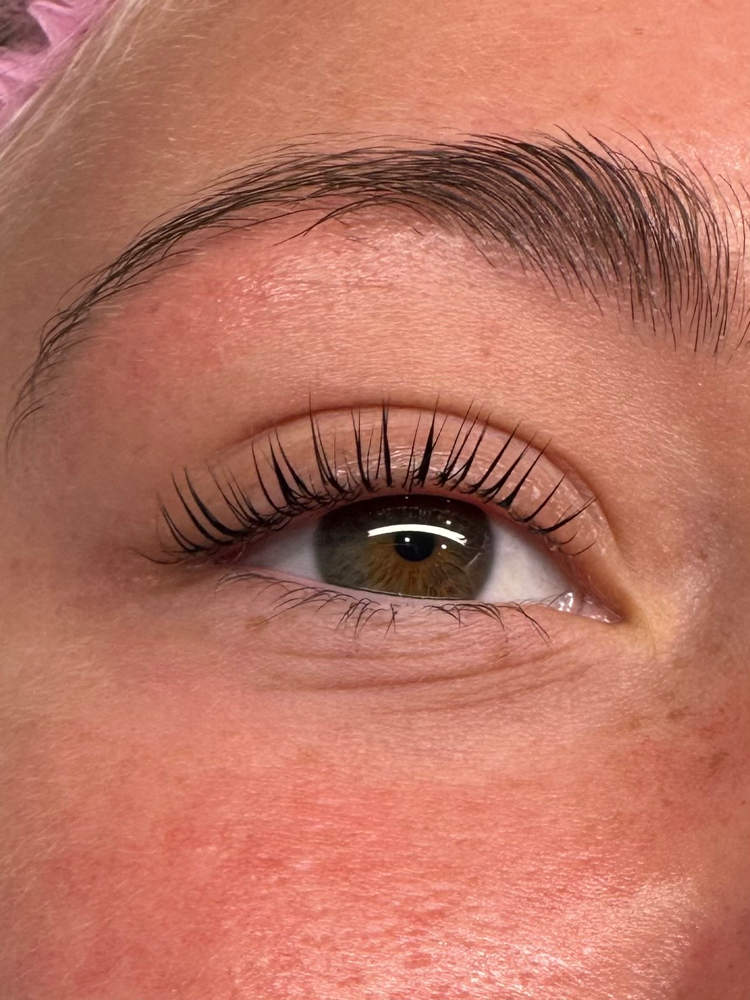 Lash Lifting and Tinting