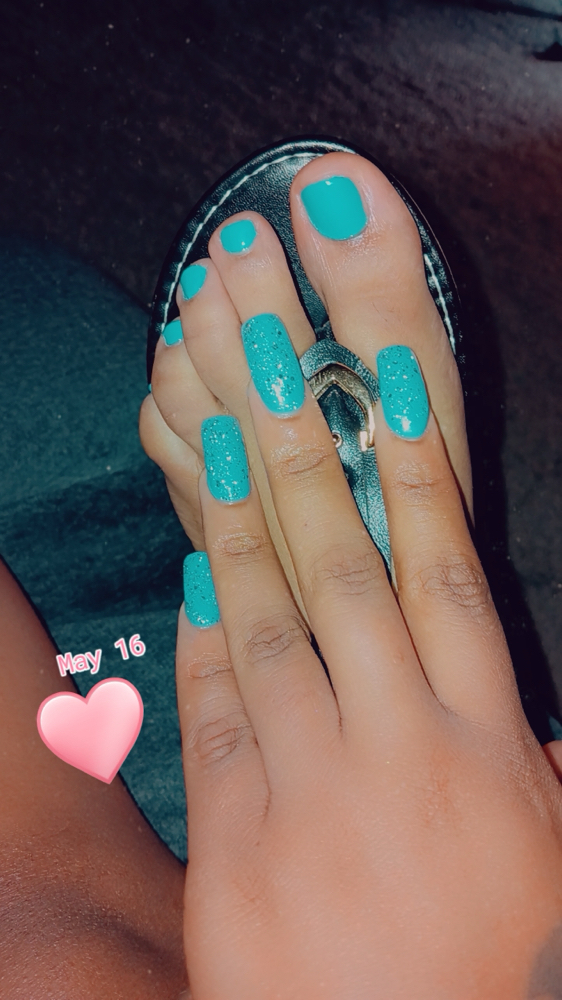Spa Pedicure ( Bobbi )