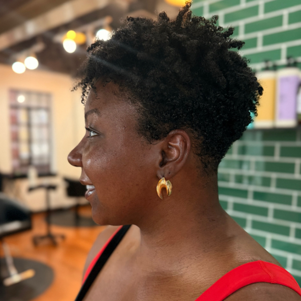 Tapered Wash And Go at The Curl Pin in Alexandria, VA