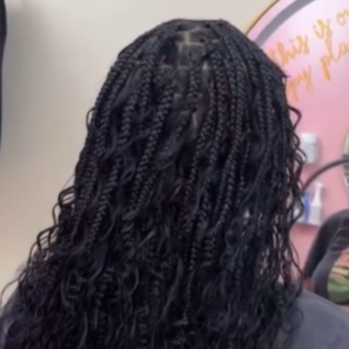 Smedium Bohemian Knotless at Boujae Beauty Bar in Philadelphia, PA