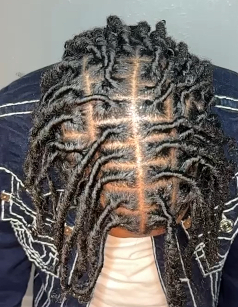 Re-Twist  (Travel Available) at Aeselè  Beauty in Irving, TX