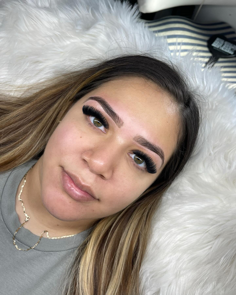 Volume/Ardell Full Set 🌺 at The Lash Theory in Bridgeport, TX