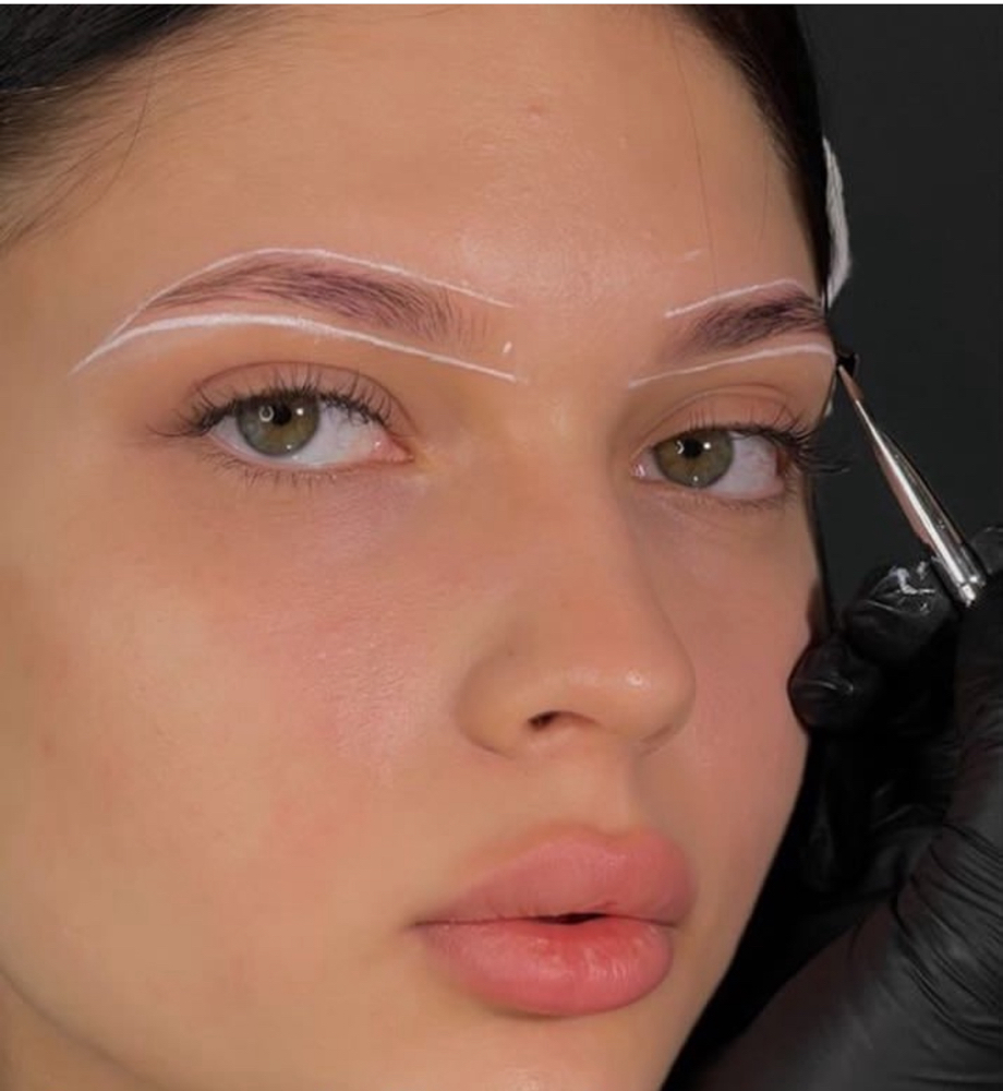 Brows Touch Up Yearly