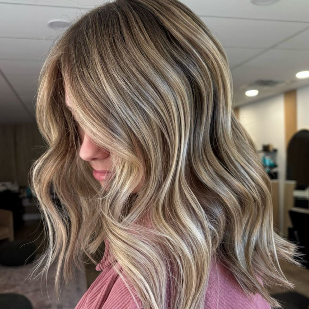 Full Highlight + Lowlight at Dakota Beach Gölden Salon & Co. in Plymouth, MI
