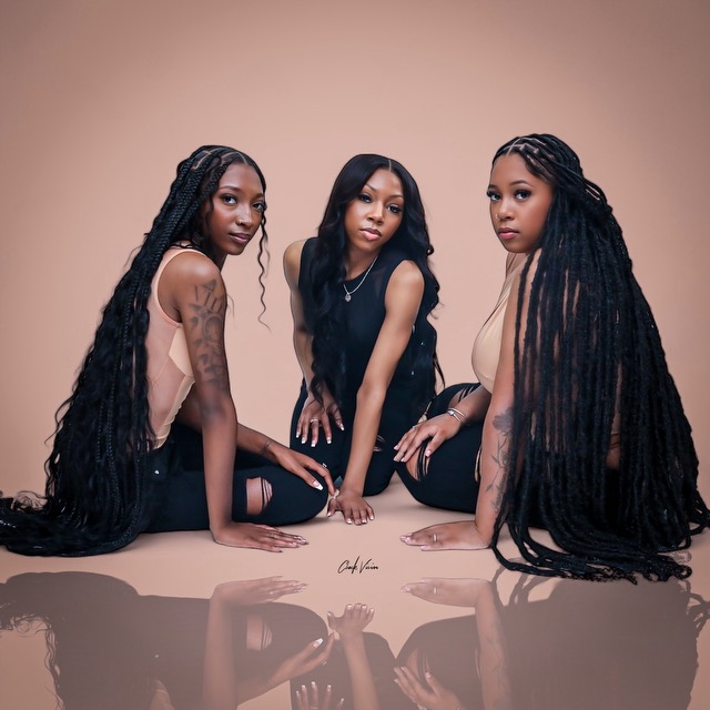 INVISIBLE LOCS