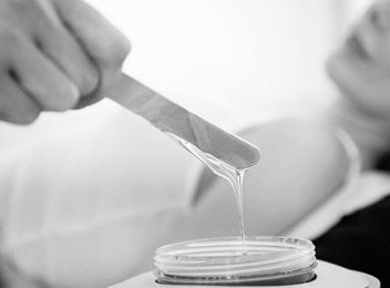 Brow Wax
