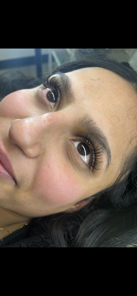 Extenciones de Pestañas- Clasicas at Glamour Studios in Tulsa, OK