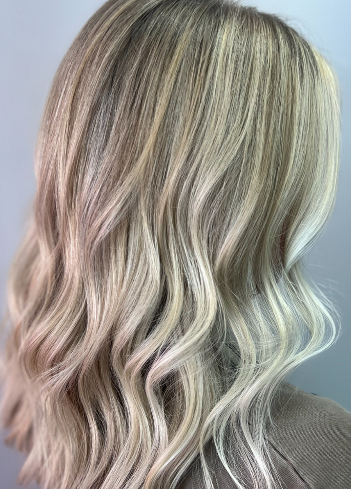 Custom Blonding + lowlights