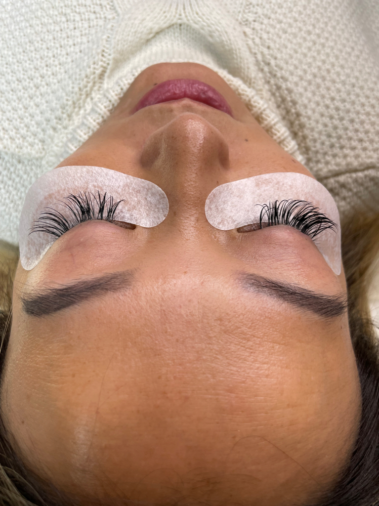 Lash Removal