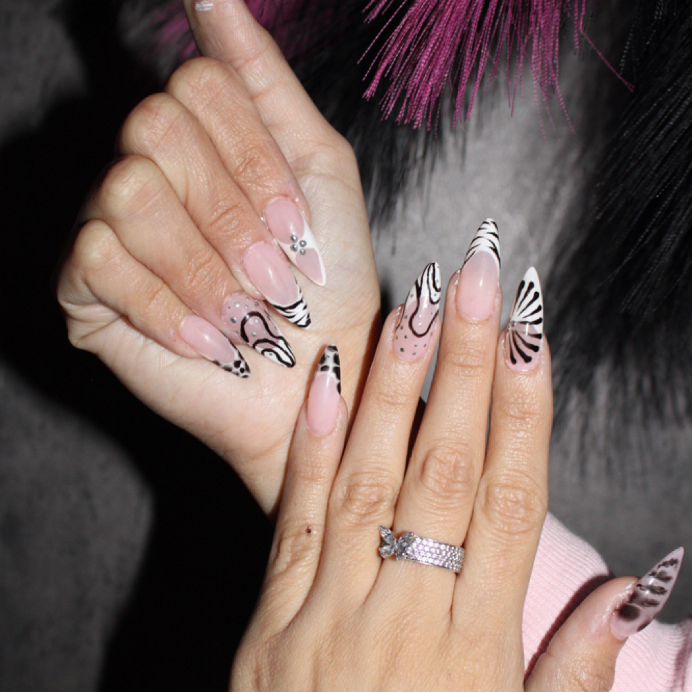 Detailed design at Luxe Beauty by Sophia in Staten Island, NY