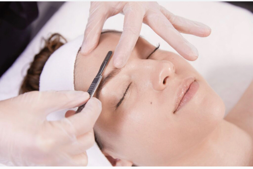 Dermaplane Facial
