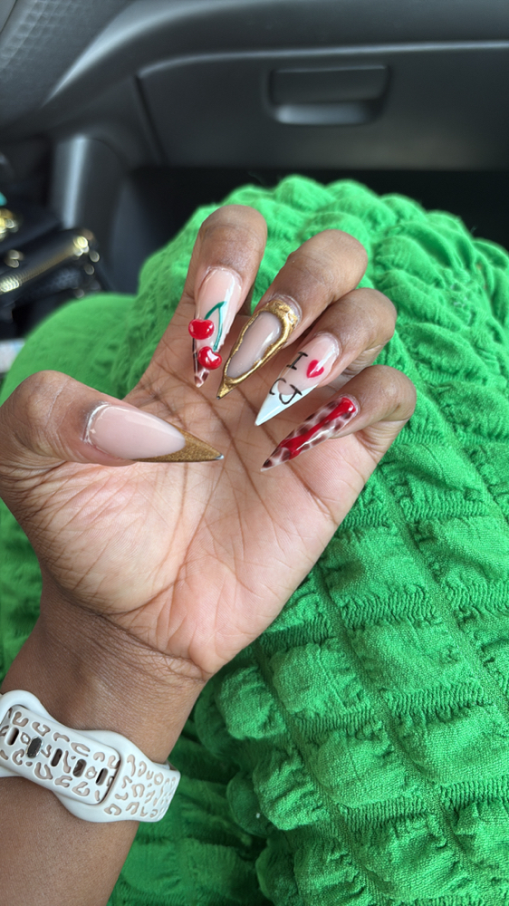Acrylic Freestyle Sets at Kahididthatt in Columbia, SC