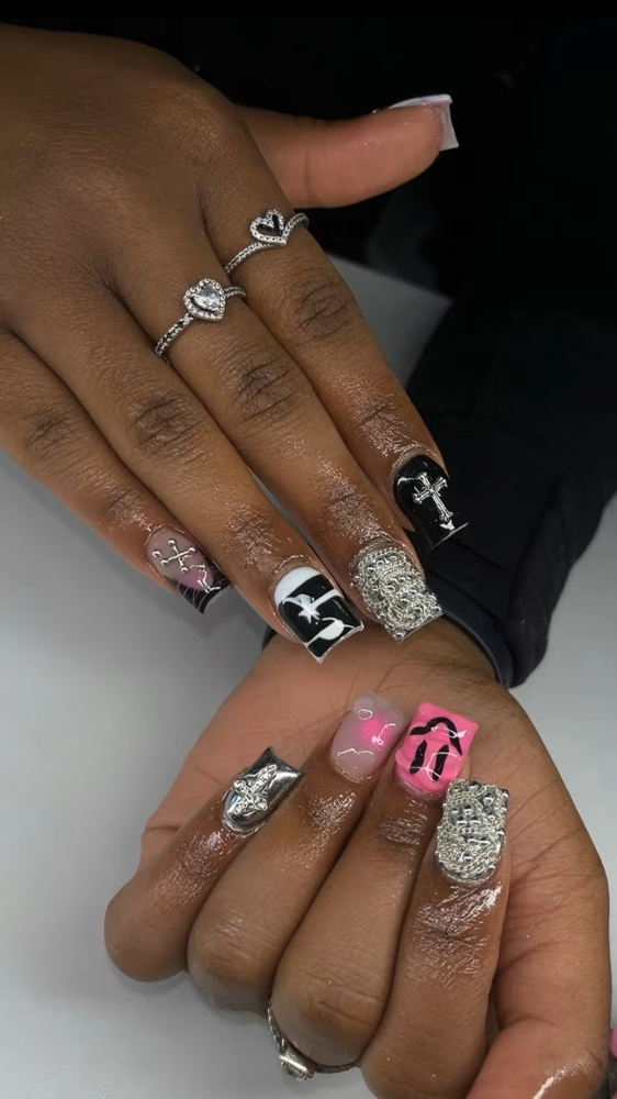 Short Freestyle Set at The Nail Junkie Nailuxury in Cincinnati, OH