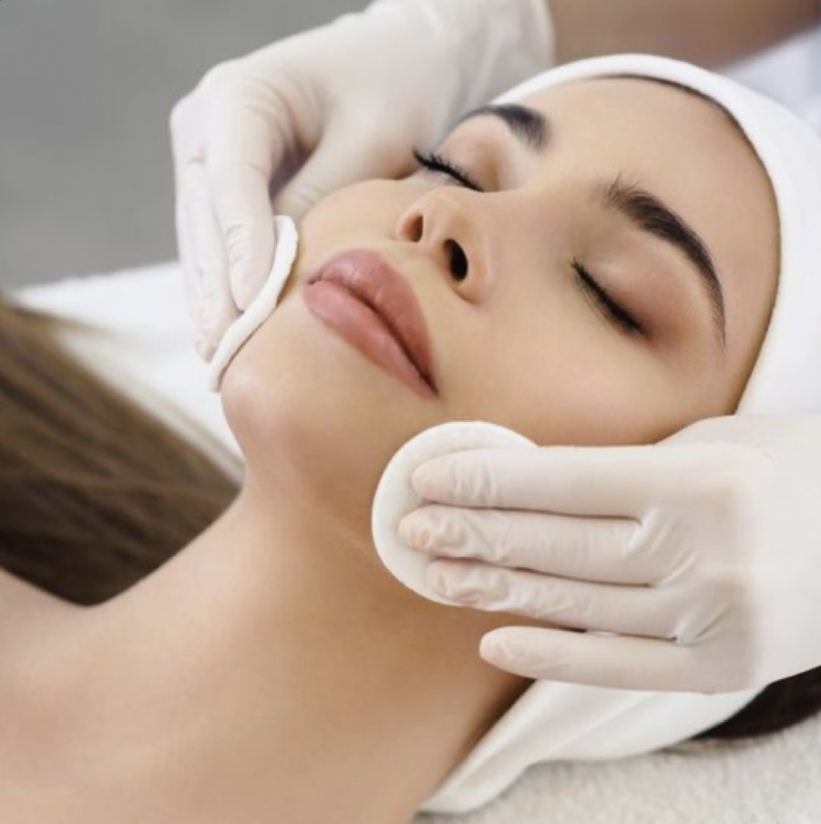 The Glow N’ Go Facial